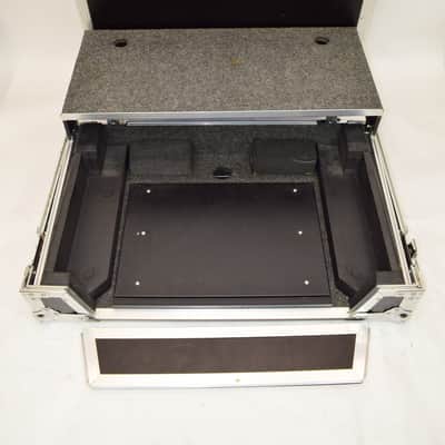 Odyssey FZGSMIXDECKGT Numark Mixdeck / Mixdeck Quad Flight Case with Glide Tray and Platform & Wheels image 2