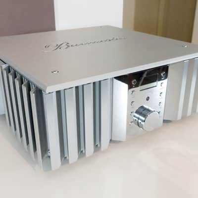 Burmester 032 Integrated Amplifier Integrated Amplifier- image 1