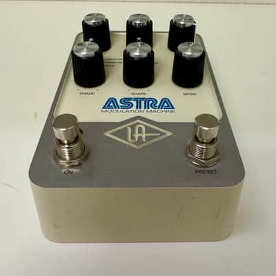 Universal Audio Astra Modulation Machine image 2