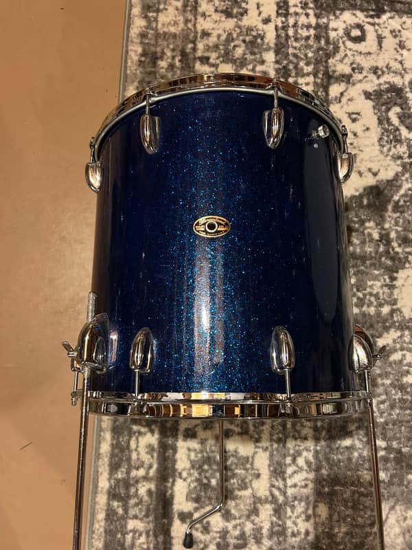 Slingerland 16” Floor Tom Mid-late ‘60’s - Blue Sparkle image 1
