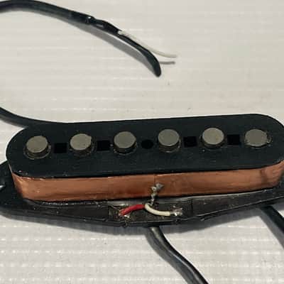 2000's Seymour Duncan Designed SC101 Black Middle Single Coil Guitar Pickup 6.72k (Missing cover) image 3