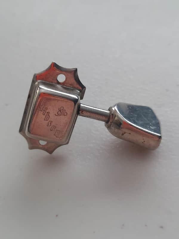 1978-81 (1) Gibson Embossed Tuner (T-204) image 1
