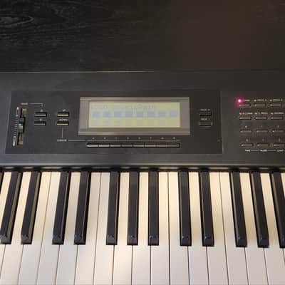 Korg T-1 88 Key Synthesizer Workstation  1980s Black with case, disc + manuals from original owner