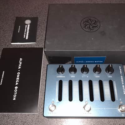 Darkglass Electronics Alpha Omega Photon Distortion | Reverb