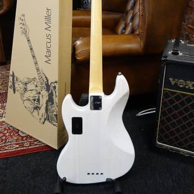 Sire Basses V7 V 2nd Gen Series Marcus Miller swamp ash 4-string White Blond image 4
