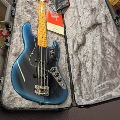 Fender American Professional II Jazz Bass with Maple Fretboard 2020 - Present - Dark Night 8.8 pounds image 3