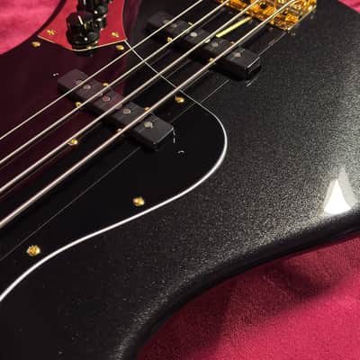 2025 Fender Japan Limited Collection Traditional 60s Jazz Bass – Black Pearl image 3