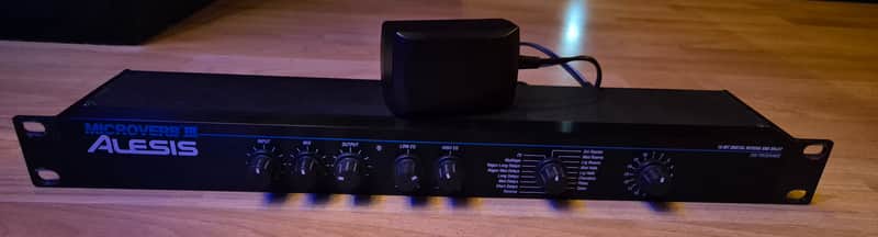 Alesis MicroVerb III 16-Bit Digital Reverb and Delay 1991 - 1996 - Black image 1