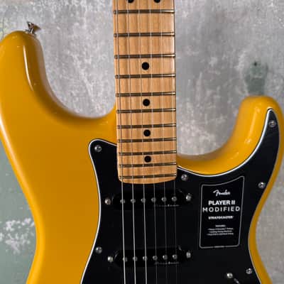 Fender Player II Modified Stratocaster with Maple Fretboard 2025 - Present - Sunshine Yellow image 4
