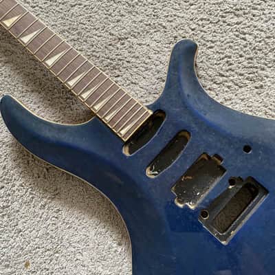 DeVille Blue HSS Electric Guitar, Mahogany Tiger Maple Top Body, 24 Frets Rosewood Fingerboard image 11
