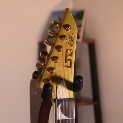 ESP LTD KH-V Kirk Hammett Signature - Macassar Ebony Fingerboard, Metallic Gold image 6