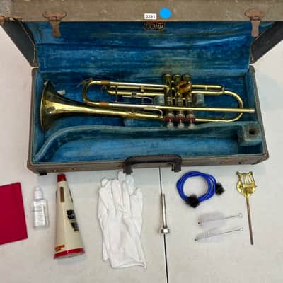 Conn Director Trumpet Elkhart Era c.1958–59 w/ Case, Mouthpiece & Accessories – Plays Great image 1