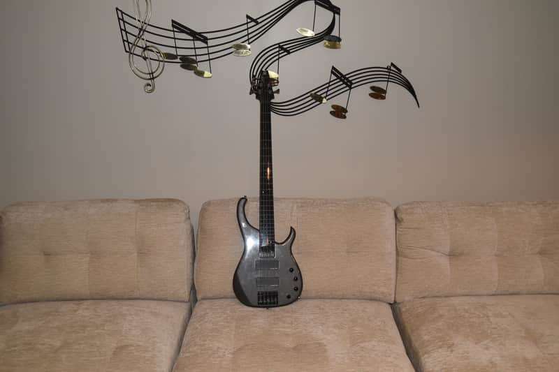 Modulus Quantum Five-String 1990's image 1