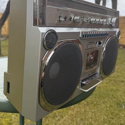 Toshiba RT-9990SM BomBeat Rare Vintage Cassette Deck Boombox Japan