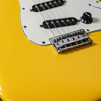 Fender Stratocaster International 1981 | Monaco Yellow image 4