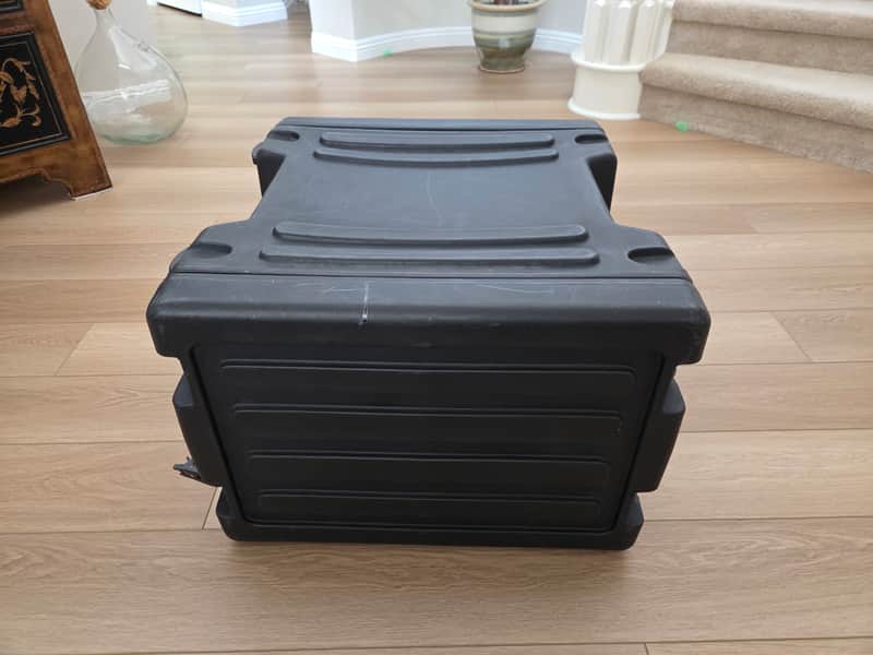 SKB 8U Roto-Molded Rolling Rack Road Case image 1