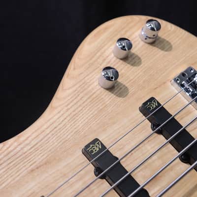Warwick Pro Series Corvette Standard 5-String Ash Natural Transparent Satin image 11