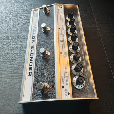 Fender Shields Blender 2023 - Present - Silver / Black image 3