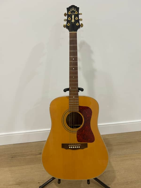 Guild DV6 HG CEDAR 1997 - Natural image 1