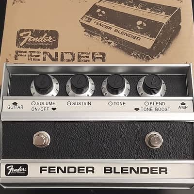 2000s - Boxed with Manual - Vintage Fender Blender Fuzz 2005 - 2010 - Silver image 13