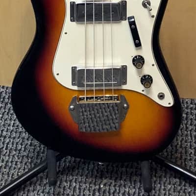 Aria Diamond Tobacco Burst Bass image 2