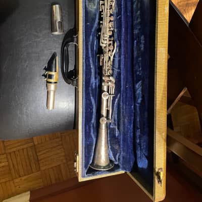 Leon Aubert Clarinet - Silver image 2