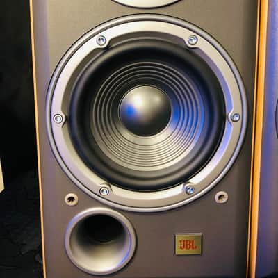 JBL E30 Series - Northridge Bookshelf Speakers image 5