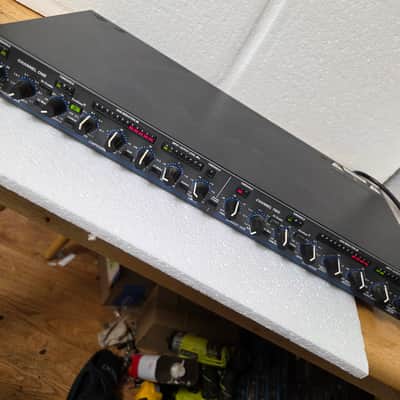 dbx 1066 Dual-Channel Compressor / Limiter / Gate 2010s - Black image 1