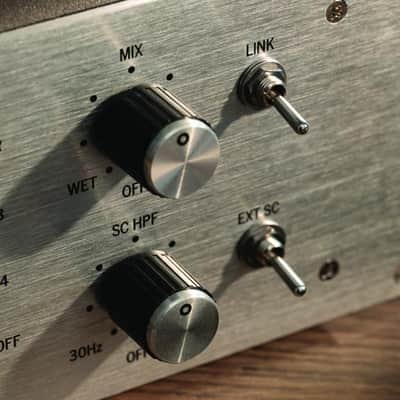 Warm Audio WA76-A Single Channel FET Compressor - Silver w/ Blue Stripe image 6