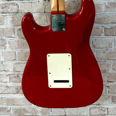 Fender Mexican Standard Stratocaster 1994 - Candy Apple Red image 8