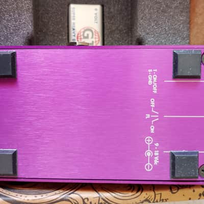 Suhr Riot 2010-2011 image 2