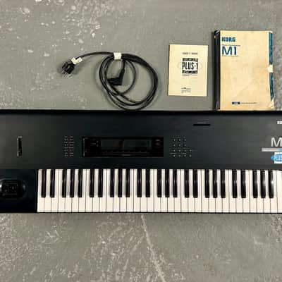 Korg M1 Plus 1 very rare Invision option