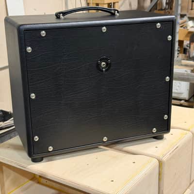 VBoutique USA VCube Unloaded 1 x 12 Ext. Cabinet 1 Remaining image 4
