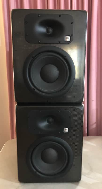 JBL LSR28P