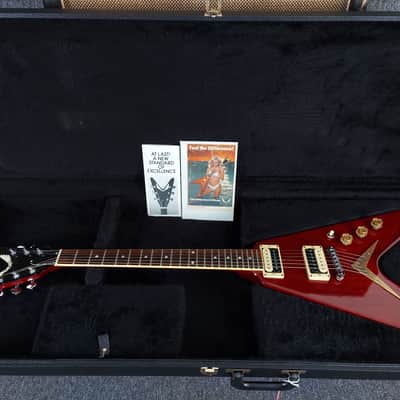1980 Dean V - 100% Original - Excellent Condition - Original Case and Case Candy image 6