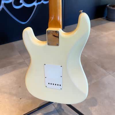 Fender American Vintage '62 Stratocaster 2000 - 2012 - Olympic White image 5