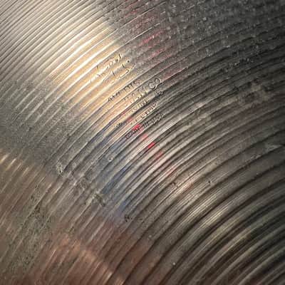 Vintage 70's Zildjian 20" A Brilliant Ride Cymbal (2670g.) image 2