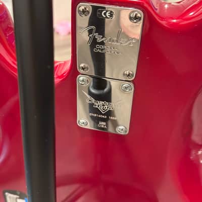 Fender 1999 American deluxe jazz bass 1999 - candy apple (cherry) Red image 10