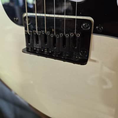 Squier Contemporary Stratocaster Special HT Pearl White 2021 Electric Guitar image 7