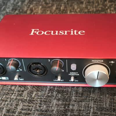Focusrite Scarlett 2i2 2nd Gen USB Audio Interface 2016 - 2018 - Red / Black image 1
