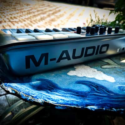 M-Audio Oxygen 25 MIDI Keyboard Controller – 25-Key USB MIDI Controller M-Audio Oxygen 25 MkIV (4th generation / Oxygen 25 MK IV) 2014–2018 image 5