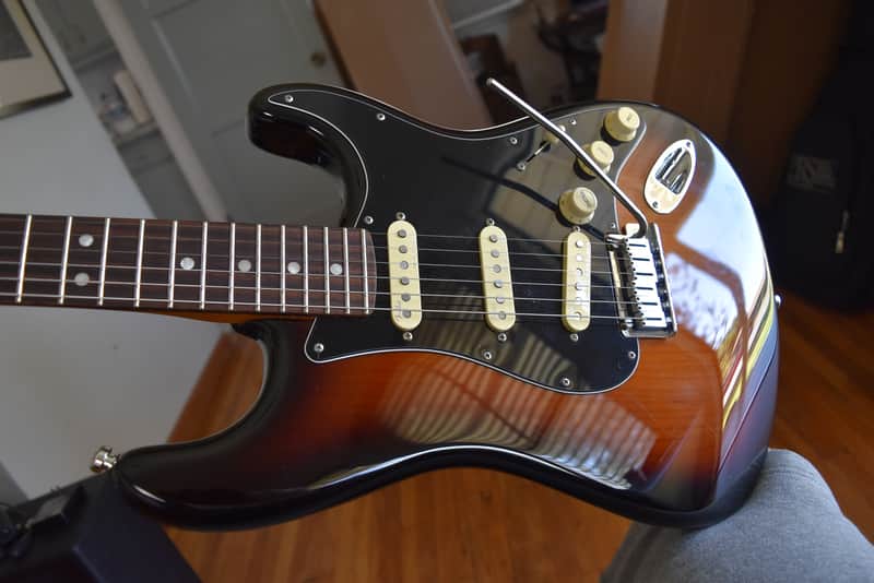 Fender American Ultra Luxe Stratocaster with Rosewood Fretboard