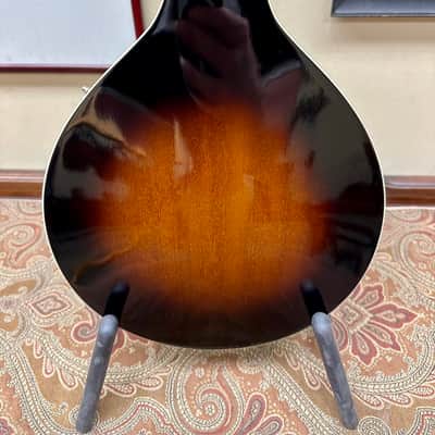 Kentucky KM-140 Solid Spruce Top A-Style Mandolin - Sunburst Finish, Includes Padded Gig Bag image 4