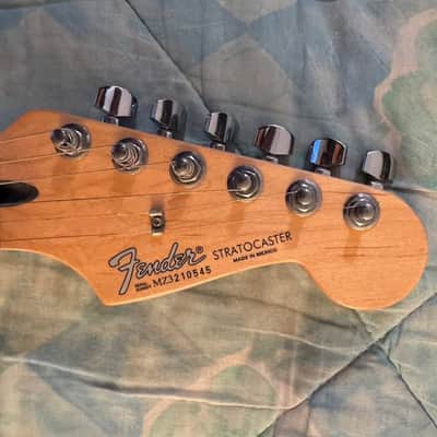 2004 FENDER Standard Stratocaster® SSS MEXICAN MIM - Rosewood Fingerboard - Brown Sunburst image 3