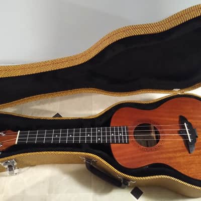 Aklot AKET26 2020 - Natural Mahogany Acoustic-Electric Ukulele w/ Hard Case image 11
