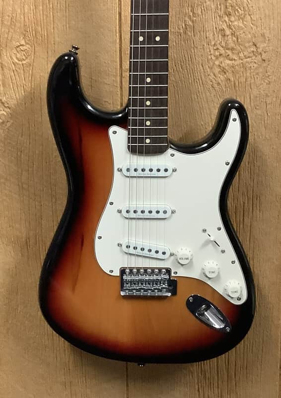 Vintage Modified 70s Squier Strat by Fender image 1