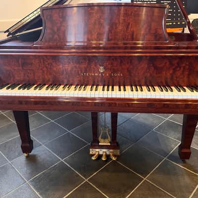 Steinway & Sons Model L cir. 2000 - Kewazinga Bubinga (Crown Jewel) image 2
