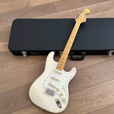 Fender JV Modified '60s Stratocaster 2022 - 2024 - Olympic White image 1