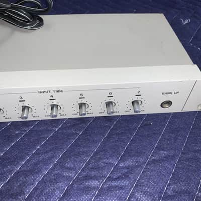 Akai MB-75 image 5