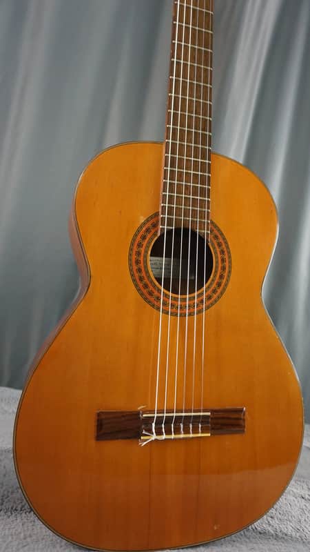 Vintage Japanese Classical Guitar – Suzuki / Nagano-Built – Made in Japan – 1960s MIJ Nylon – w/ Hard Case image 1